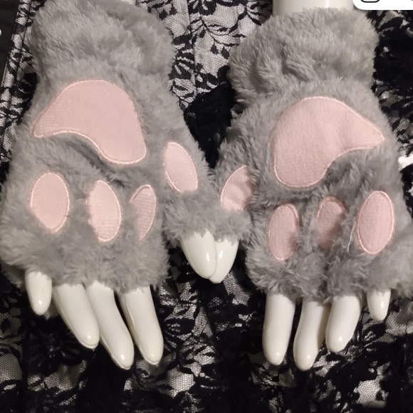 Kitty Cat Fingerless Fuzzy Cosplay Mittens Gray OSFM - Picture 1 of 2